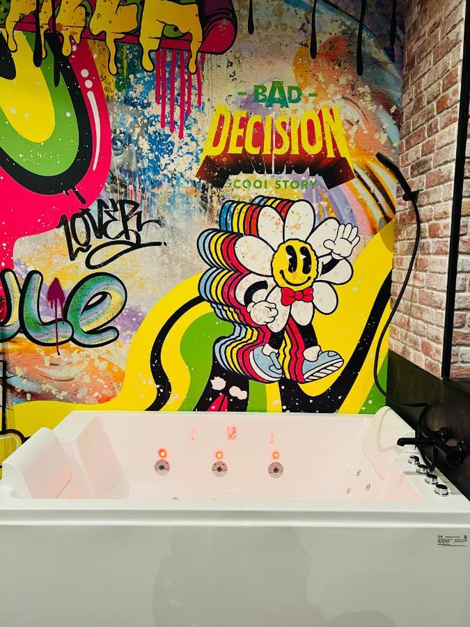 Capsule Street Art - Sauna- Jacuzzi - Playstation 5 - Billard - Netflix - Home Cinema - Terrasse ดูเอ ภายนอก รูปภาพ